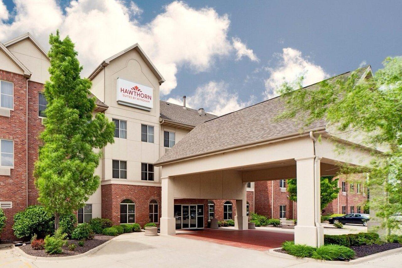 Hawthorn Extended Stay By Wyndham Bloomington Exterior photo