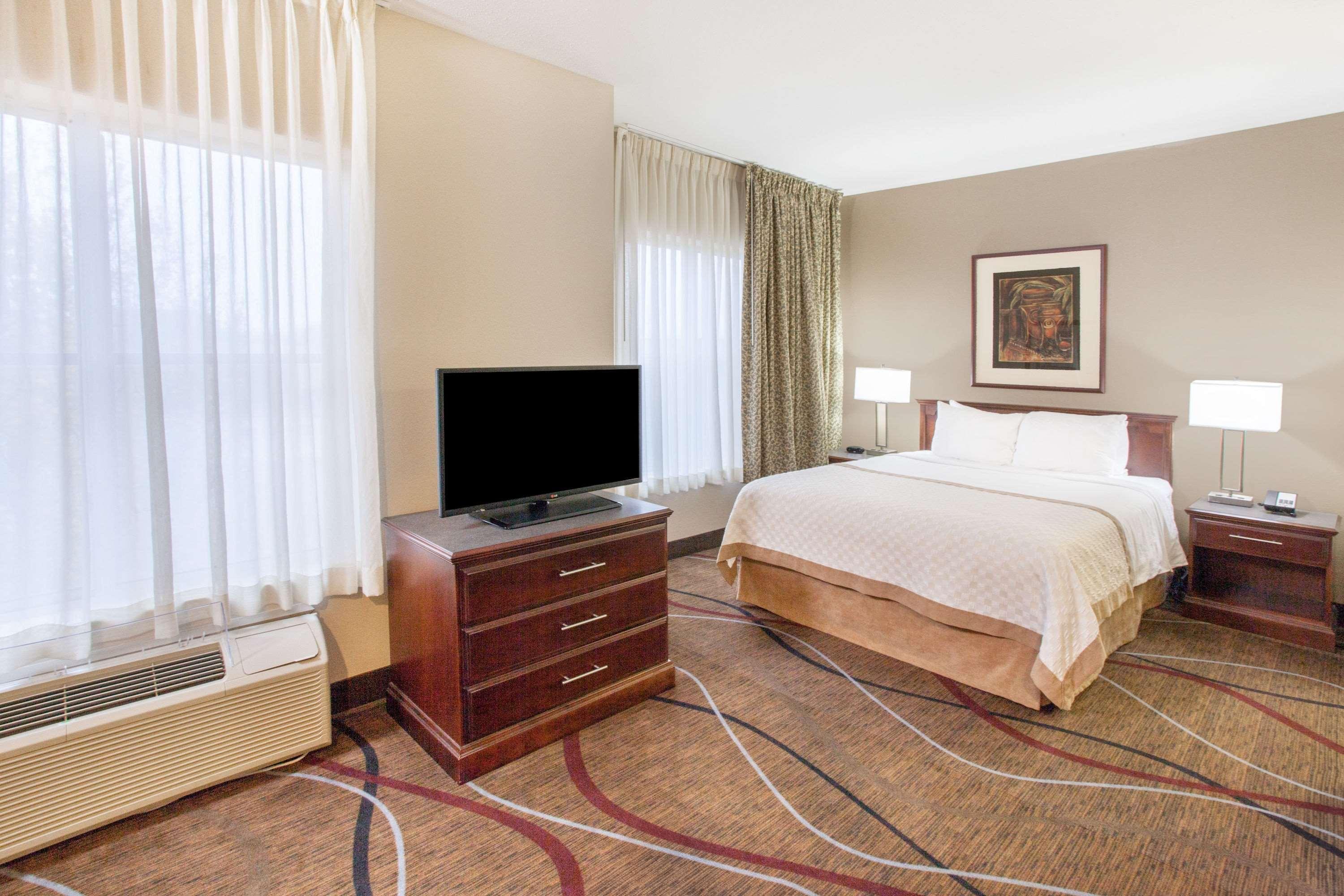 Hawthorn Extended Stay By Wyndham Bloomington Exterior photo