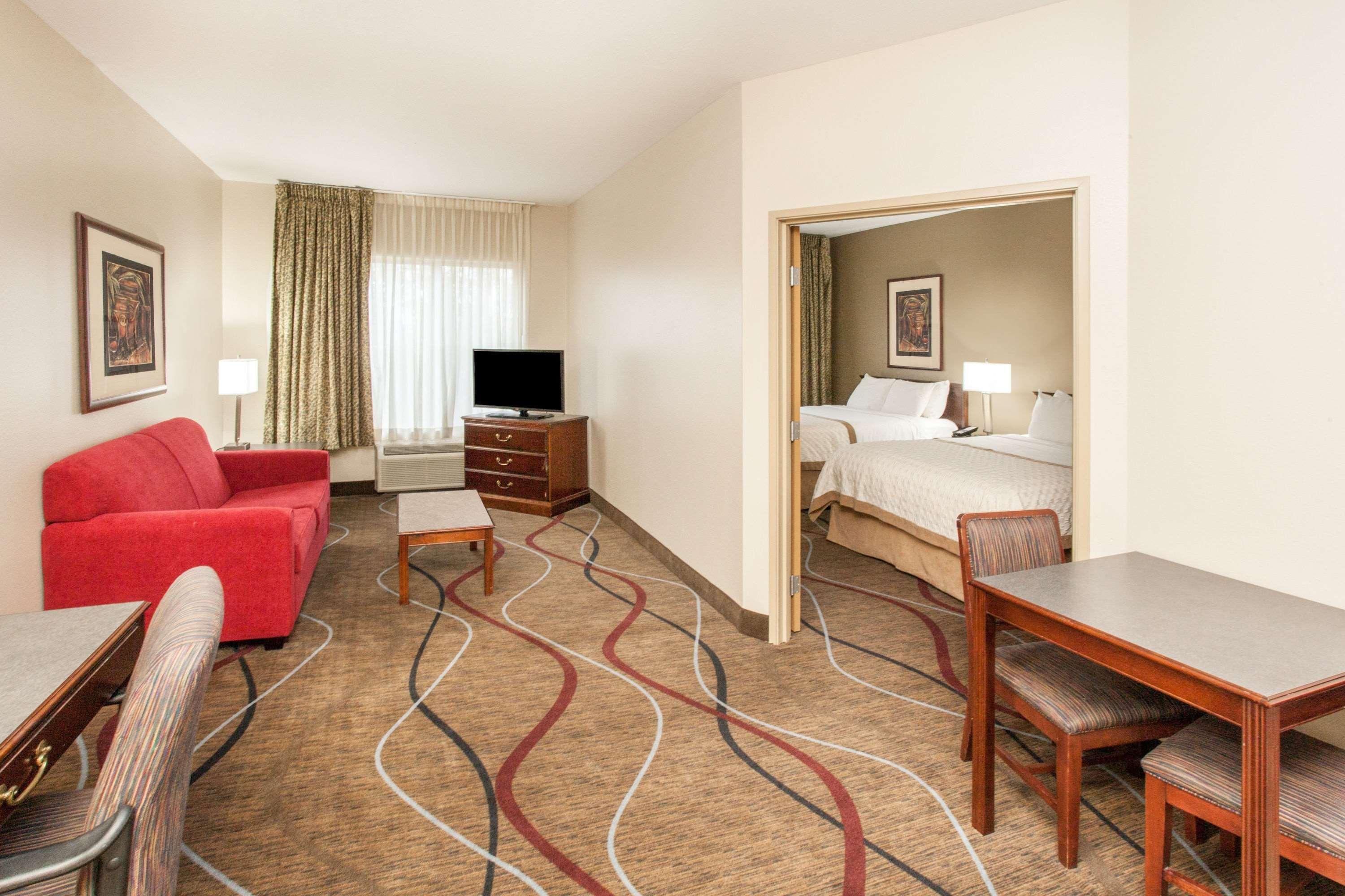 Hawthorn Extended Stay By Wyndham Bloomington Exterior photo